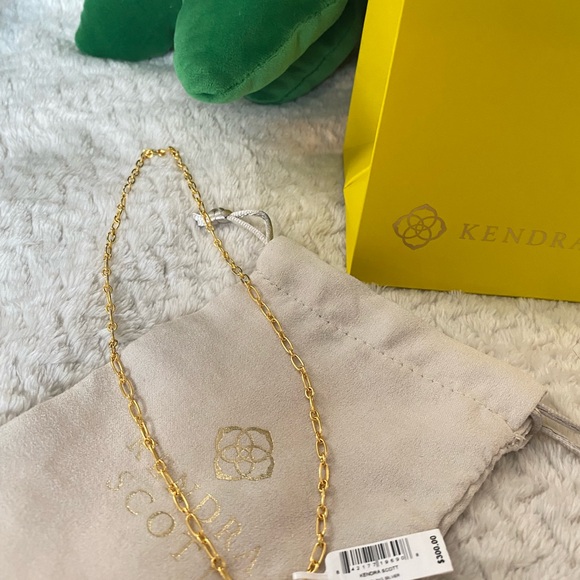 Neckles - Picture 5 of 5